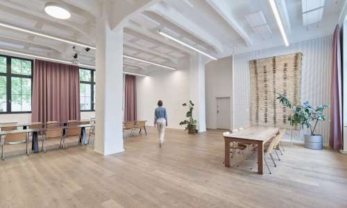 Salon Raum 5 Tisch U2